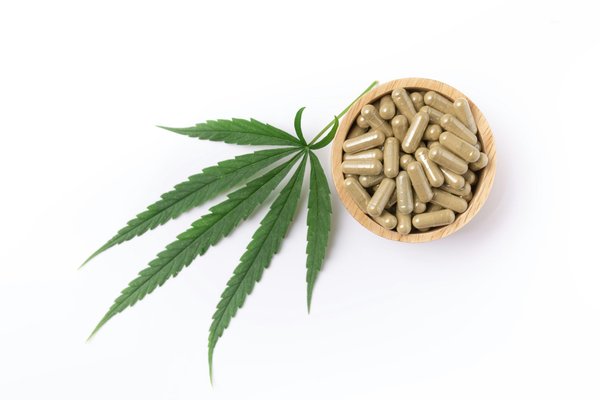 Comprendre les différences entre fleurs de chanvre et résines